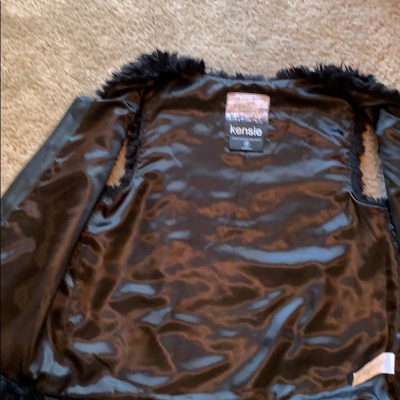 Fur vest - Picture 4 of 6